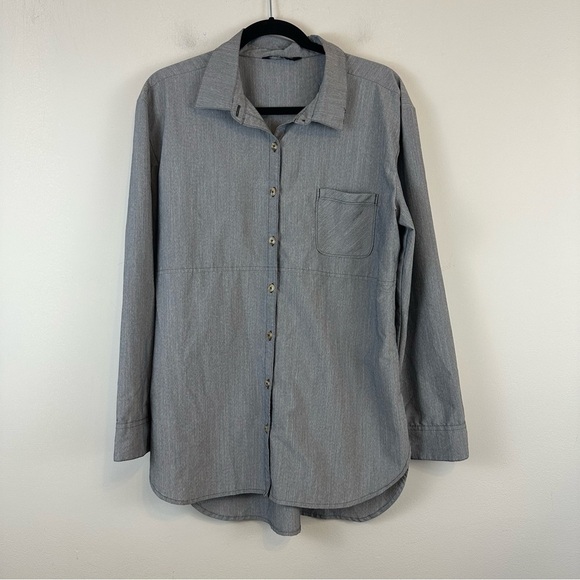 The North Face | Gray Button Down Tunic Length Shirt Athletic Material Large - Picture 1 of 5